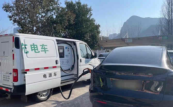 荥阳汽车搭电